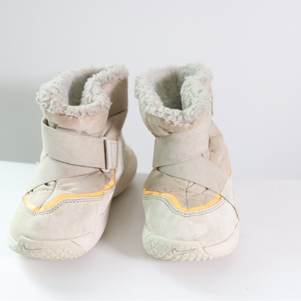 Nike Flex Advance Little Kids Boots - Sz 10 C Pale Ivory/Sea Glass/Melon Tint